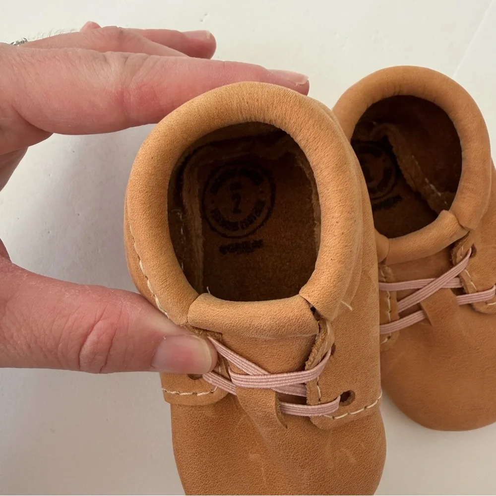 NEW ⭐️ freshly picked cedar oxford baby shoe size 2 baby moccasins